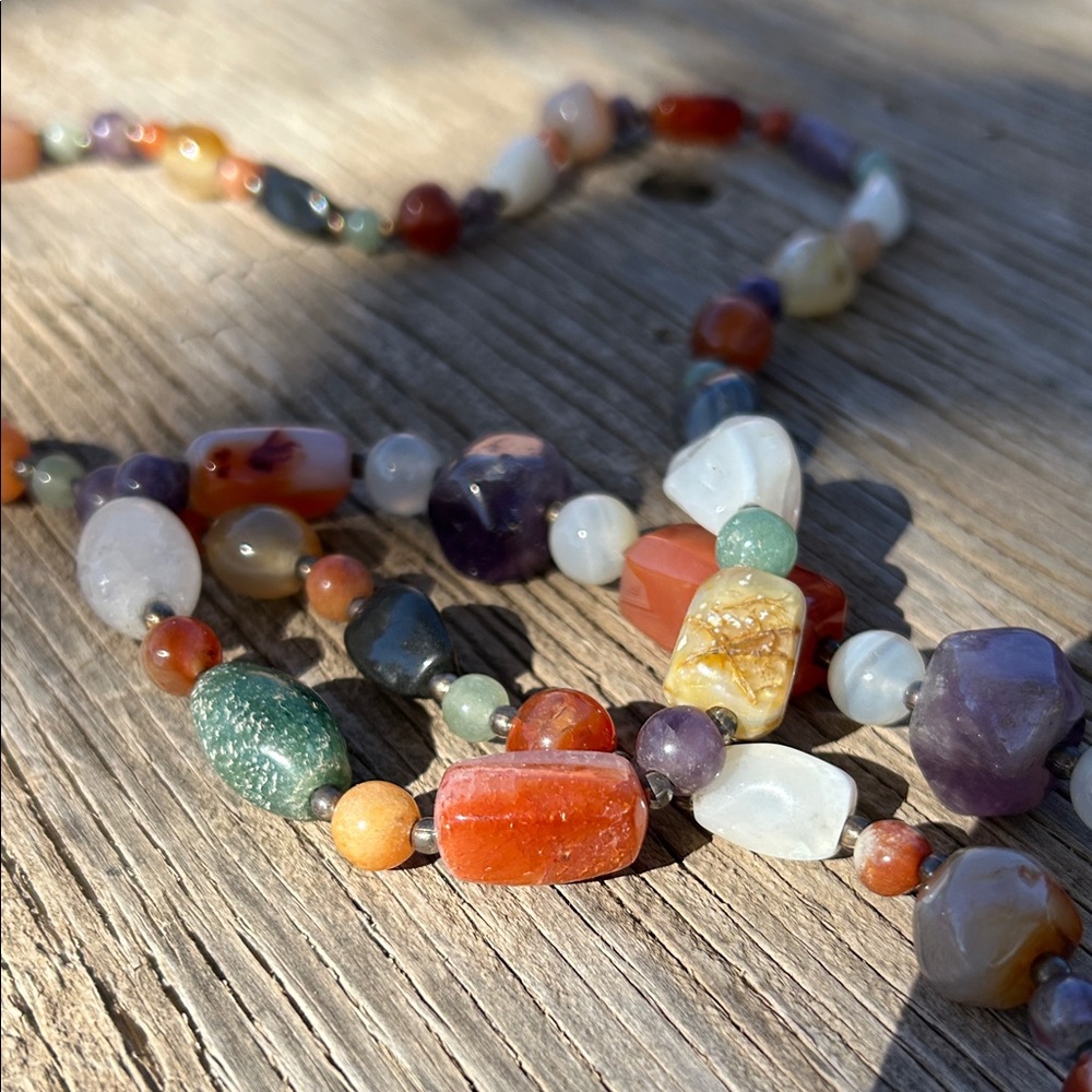 Multicolor Semi Precious stone Beaded Necklace - Picture 3 of 10